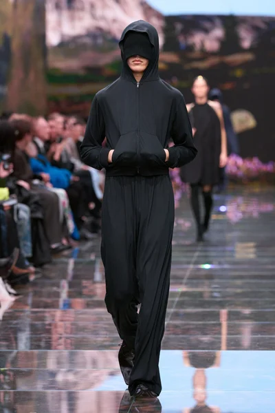 Look 23